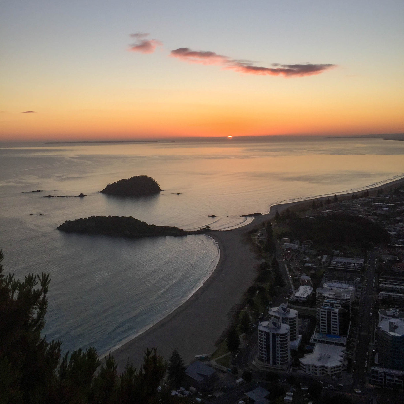 Sonnenuntergang in Neuseeland auf der Reise von Karl und Leander